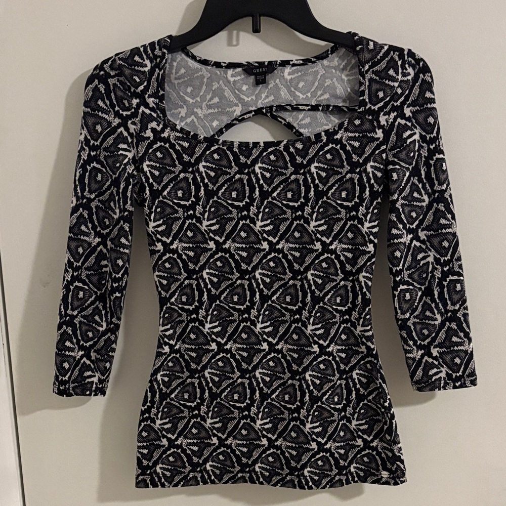Guess Black and White Snake Skin Patterned Women's Top
